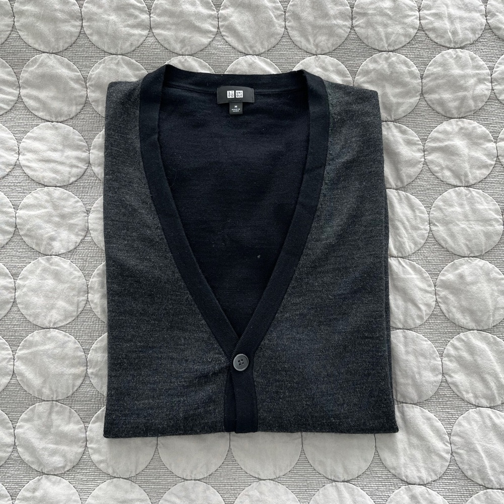 Uniqlo Men's Charcoal Cardigan with Black Trim